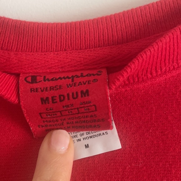 Champion Sweatshirt - Picture 2 of 5